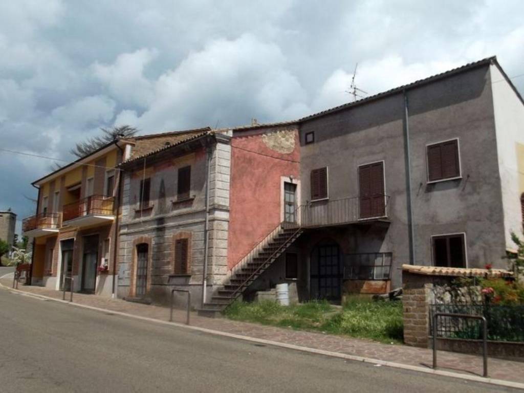 Casa indipendente a Bagnoregio in Via teverina vetriolo s.n.c - Foto 2