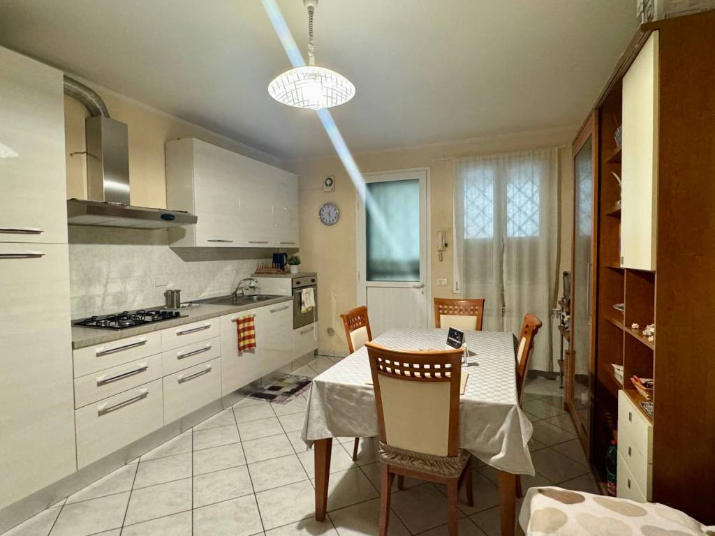 Appartamento a Prato in Via Filippo Strozzi - Foto 5