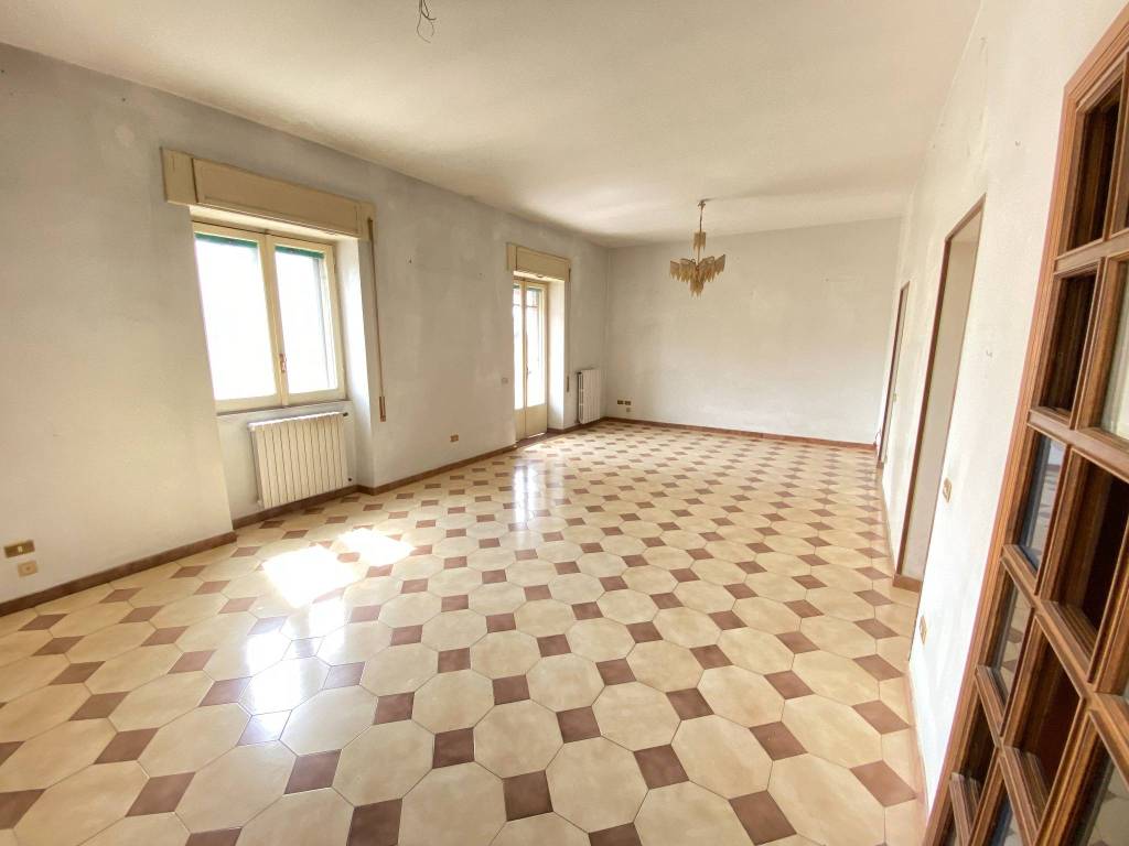 Appartamento a Santa maria capua vetere in Via Merano - Foto 2