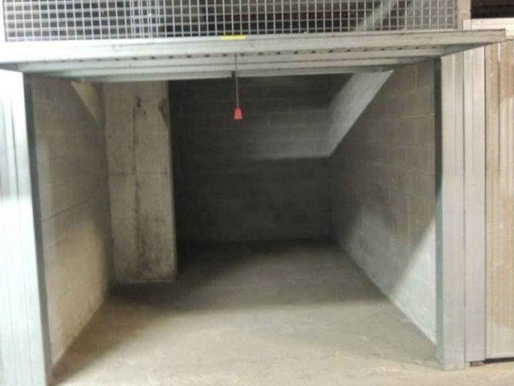 Box / garage a Mantova in Via Giovanni Acerbi - Foto 2
