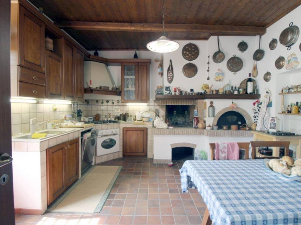 Villa a Castelnuovo di farfa in Via sant'anna, 1 - Foto 4