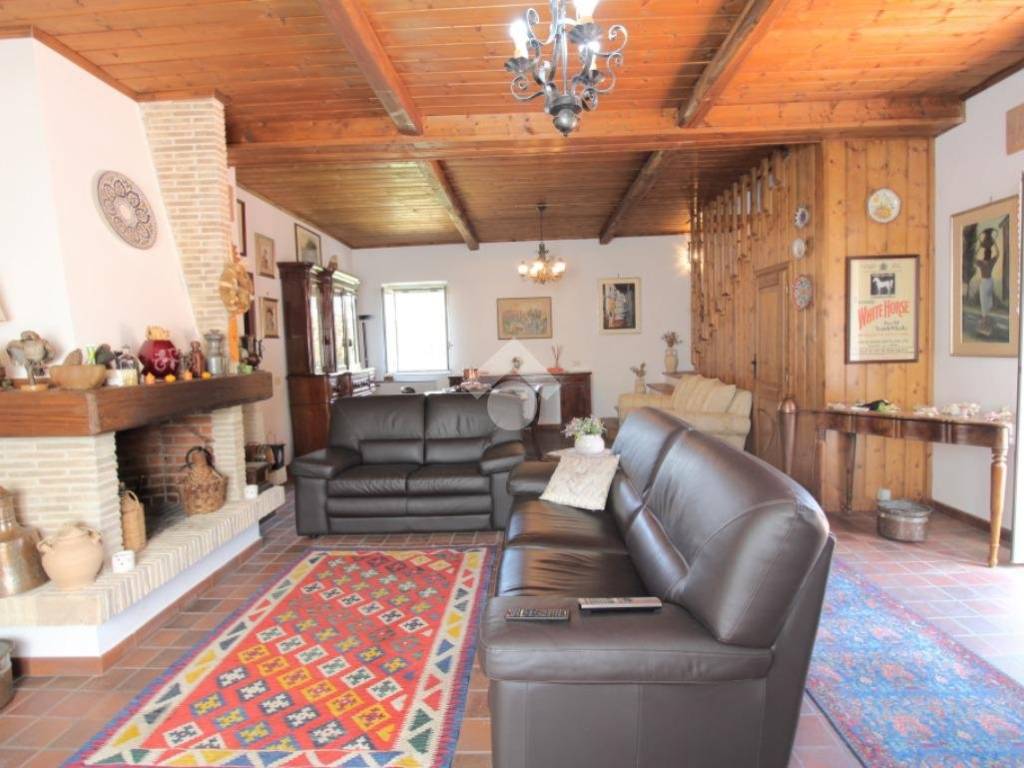 Villa a Castelnuovo di farfa in Via sant'anna, 1 - Foto 5
