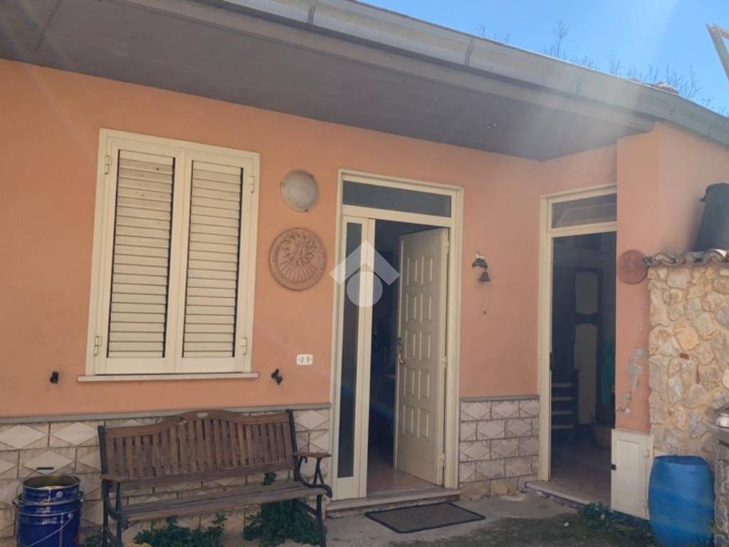 Casa indipendente a Alatri in Via Montereo, 29 - Foto 3
