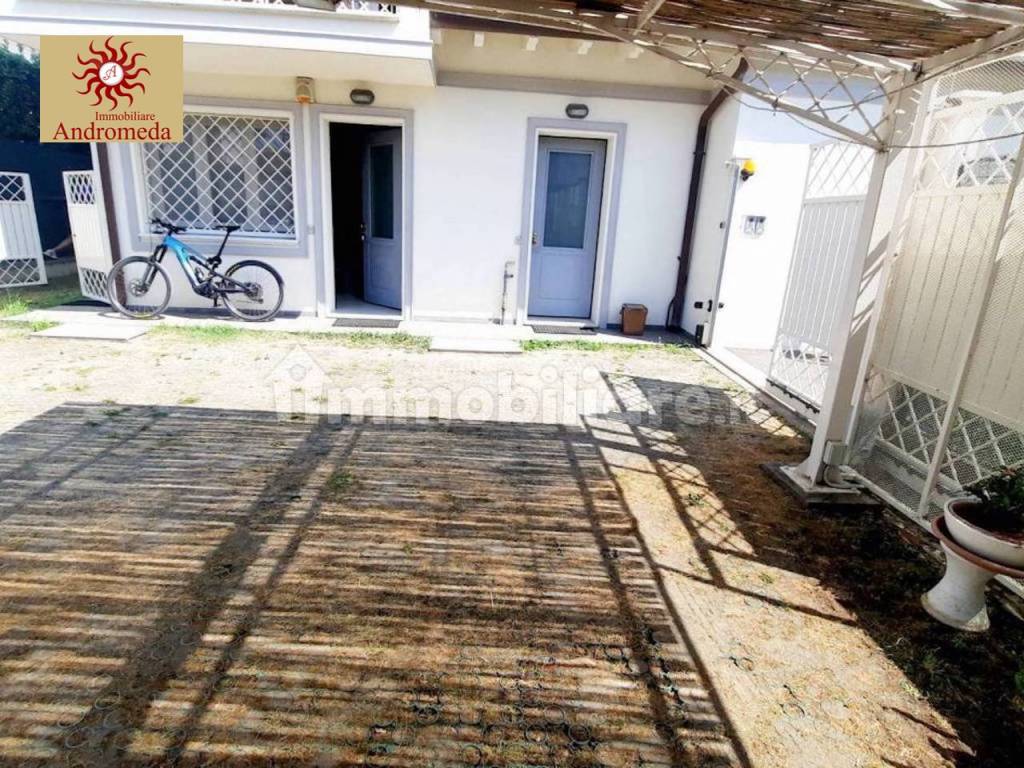 Appartamento a Forte dei marmi in Via Trento - Foto 5