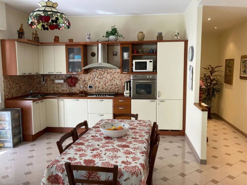 Appartamento a Savona in Via Mignone - Foto 3