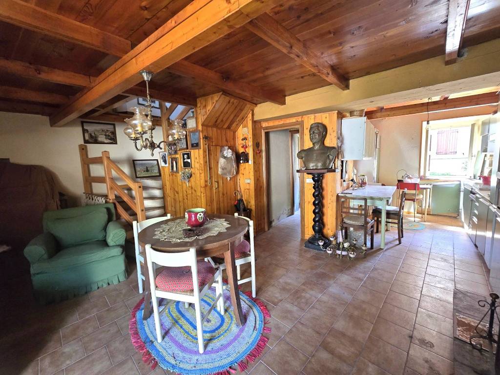 Casa indipendente a Villa minozzo in Via del Bosco, 2 - Foto 4