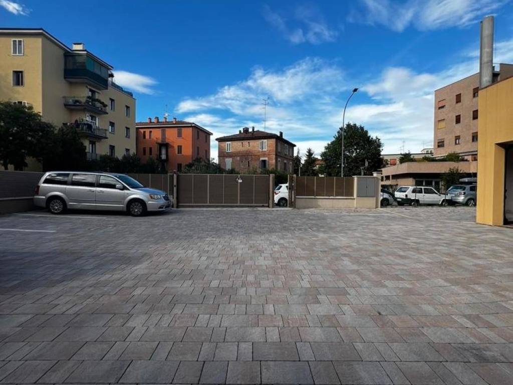 Box / garage a Bologna in Via Valdossola, 16/2 - Foto 2