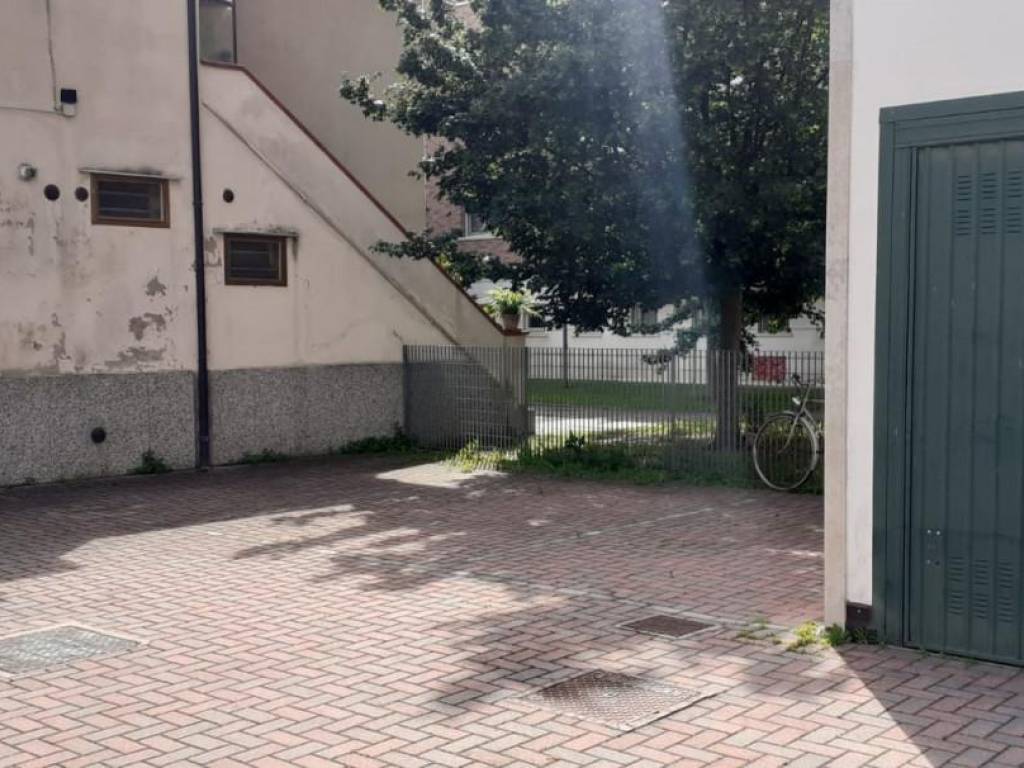 Box / garage a Padova in via caliari - Foto 2