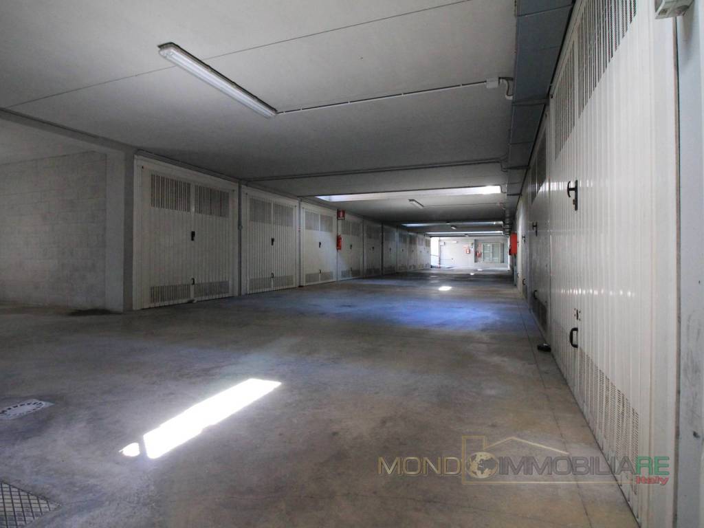 Box / garage a Albenga in Via Valle d'Aosta, 10 - Foto 5