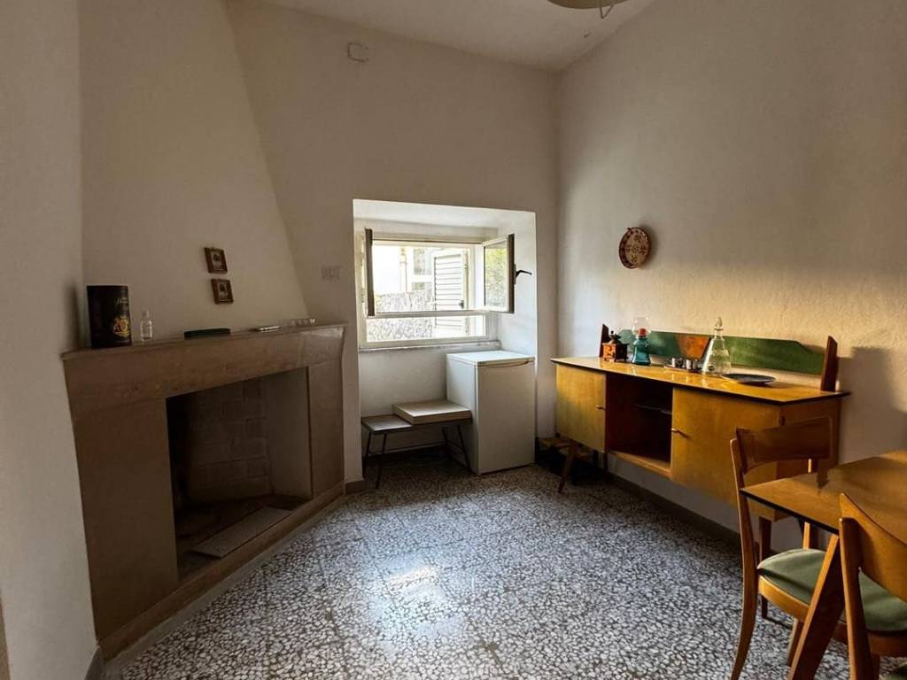 Casa indipendente a Abbasanta in Via Vittorio Emanuele - Foto 3
