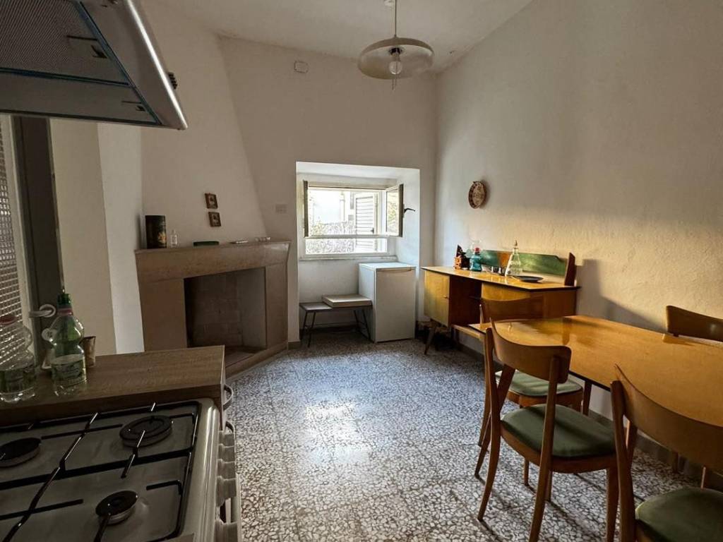 Casa indipendente a Abbasanta in Via Vittorio Emanuele - Foto 4