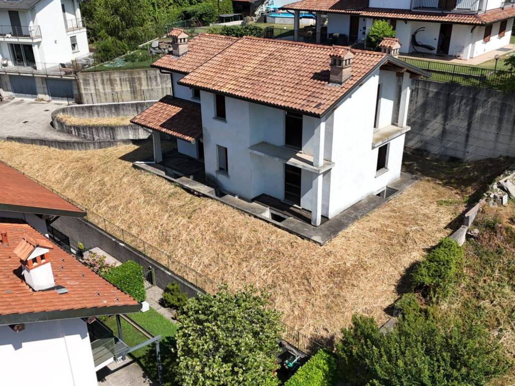 Villa a La valletta brianza in Via Bernaga - Foto 3