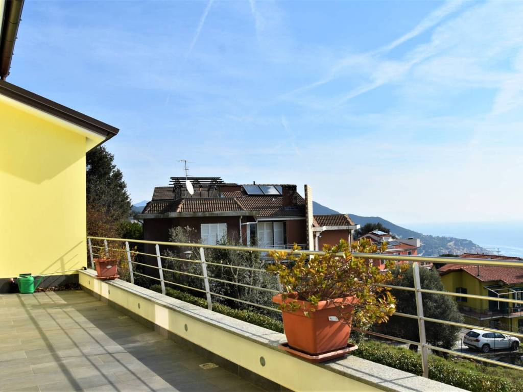 Villa a Varazze in Via alla croce, 70 - Foto 2