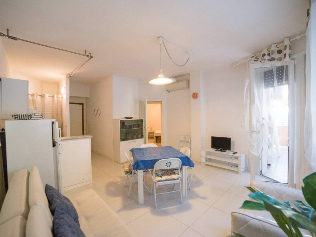 Appartamento a Comacchio in Viale Giosuè Carducci, 82 - Foto 2