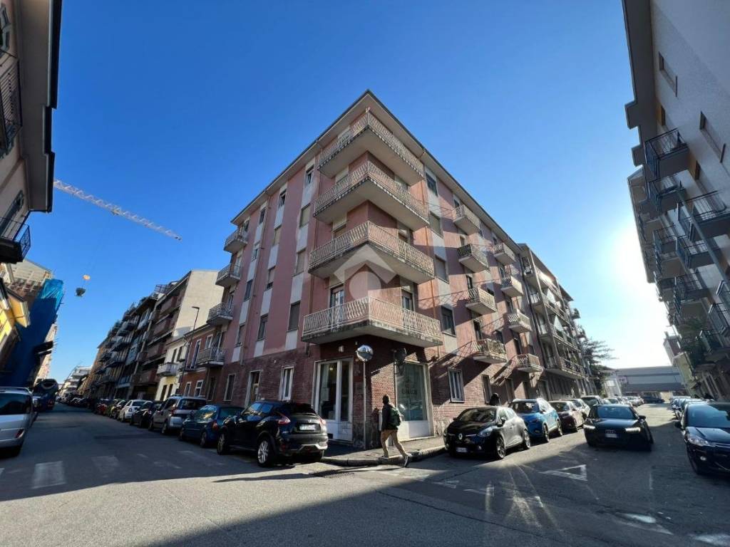 Appartamento a Novara in Via Costantino Perazzi, 33 - Foto 2