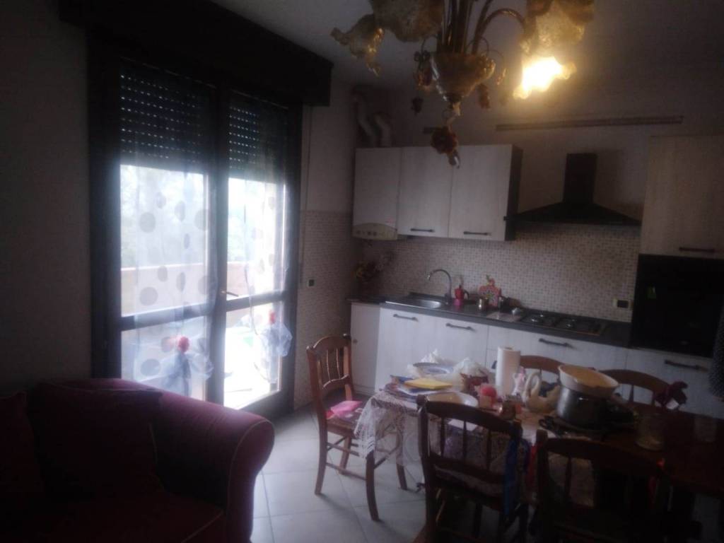 Appartamento a Mirandola in Via Ardito Desio, 14 - Foto 4