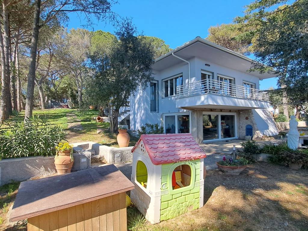 Villa a Rosignano marittimo in Via Tagliamento - Foto 5