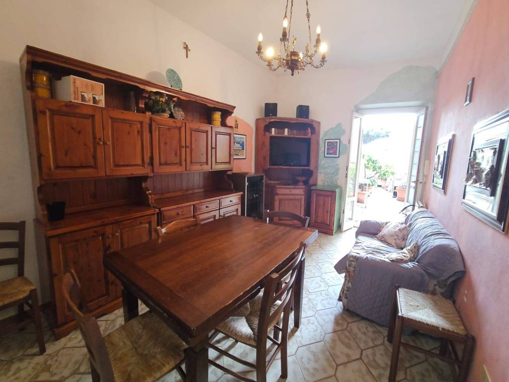 Appartamento a Follonica in Via Guglielmo Marconi, 29 - Foto 5