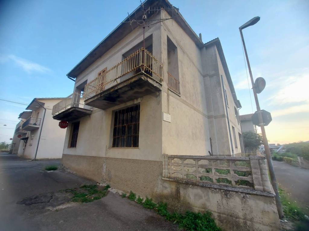 Casa indipendente a Canino in Via Fausto Coppi - Foto 4