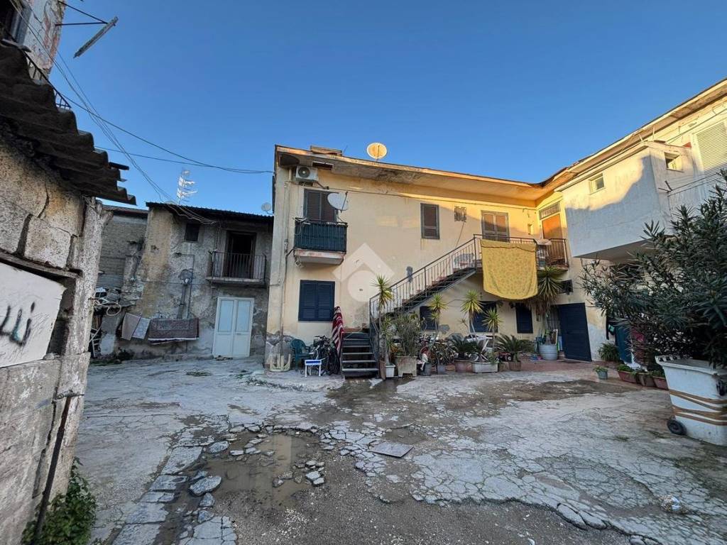 Rustico / casale a Lusciano in Via Costanzo, 89 - Foto 4