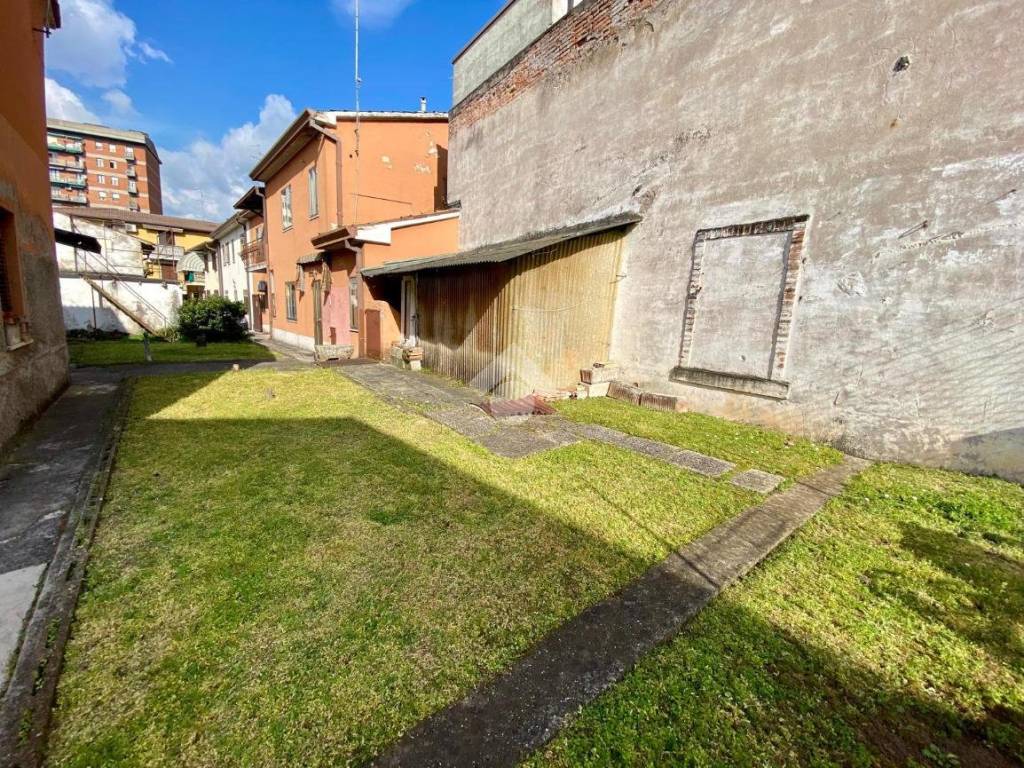 Casa indipendente a San giovanni lupatoto in Via A. Volta, 21 - Foto 2