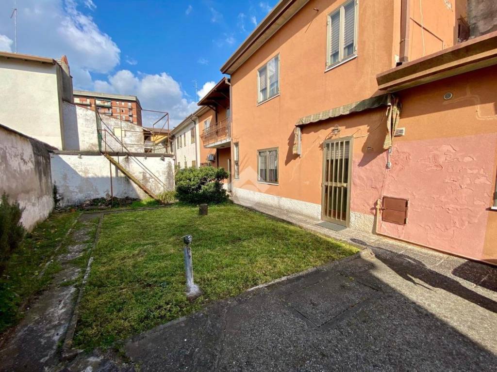 Casa indipendente a San giovanni lupatoto in Via A. Volta, 21 - Foto 4