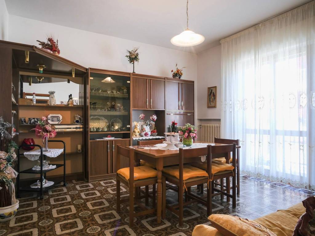 Appartamento a Riccione in Viale Cosenza, 3 - Foto 4