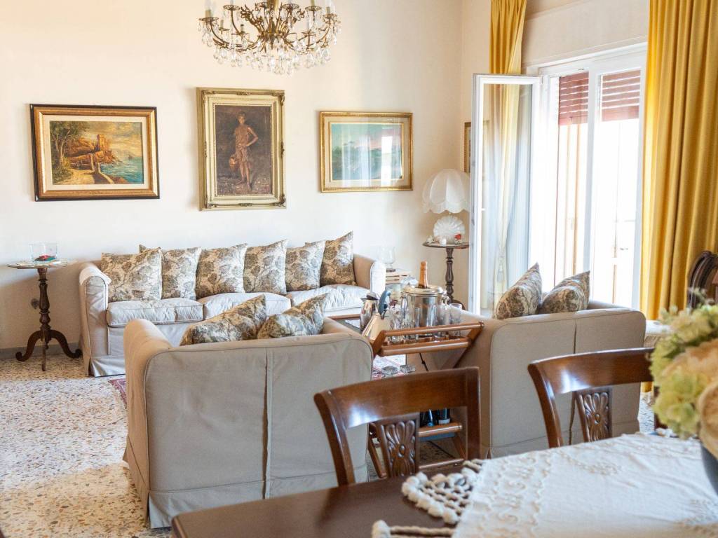 Appartamento a Cava de' tirreni in Via Carlo Santoro, 6 - Foto 4