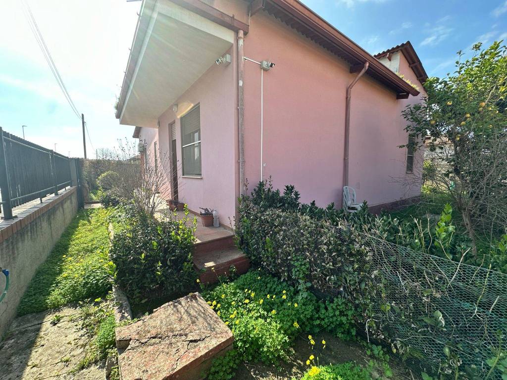 Villa a Decimoputzu in Via Aldo Moro - Foto 5