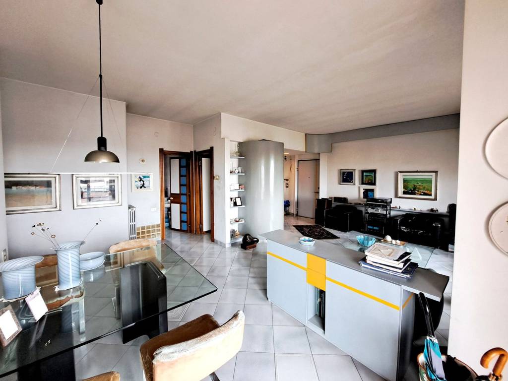 Appartamento a Salerno in Via Gennaro Buongiorno, 3 - Foto 5