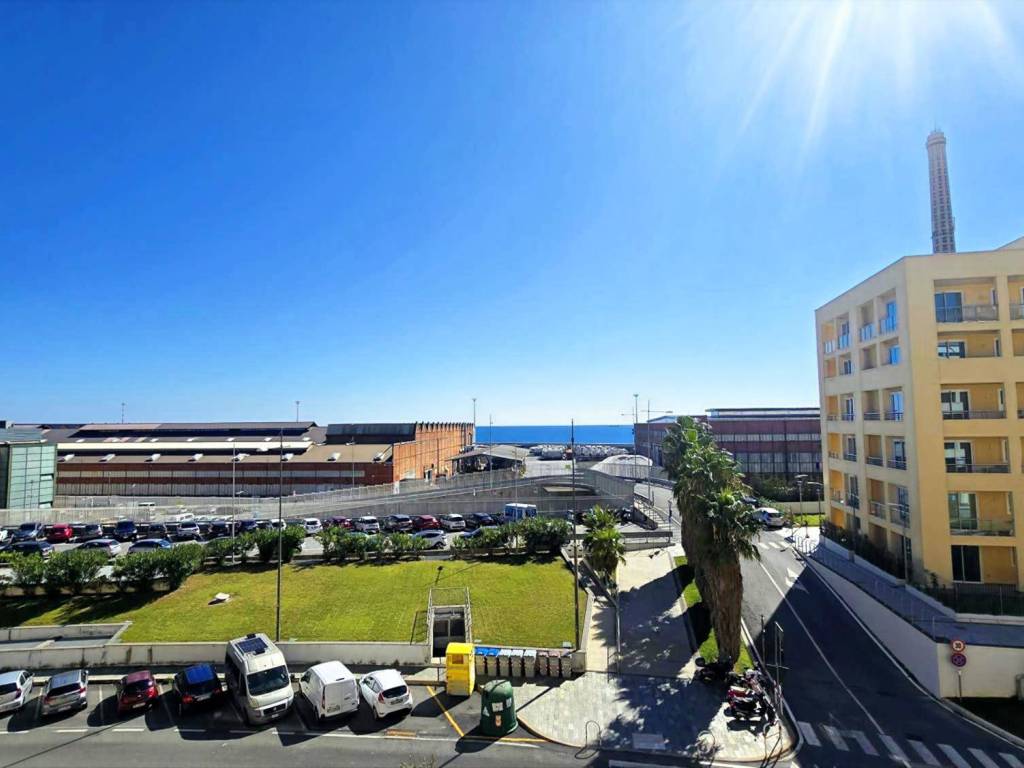 Appartamento a Savona in Piazza Guido Rossa - Foto 4