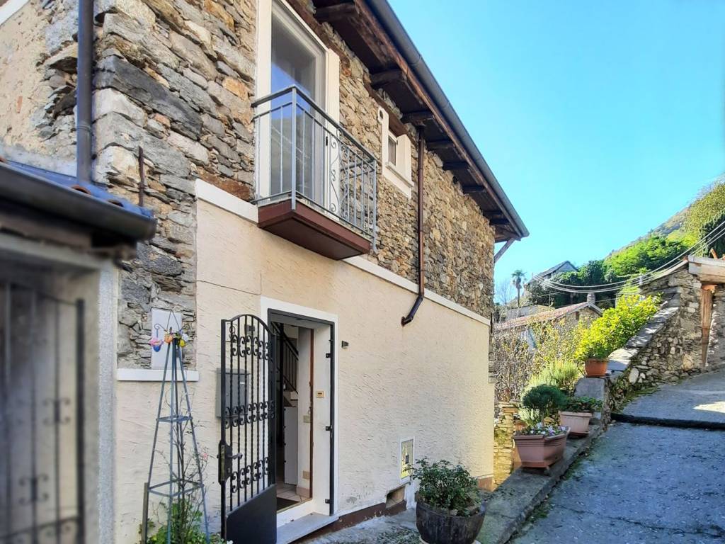Appartamento a Oggebbio in Via Barbè, 9 - Foto 4