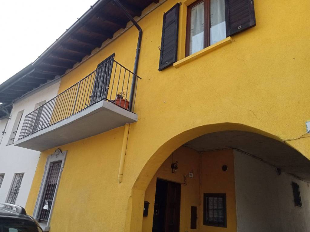 Appartamento a Besozzo in Via Cesare Battisti, 2 - Foto 2