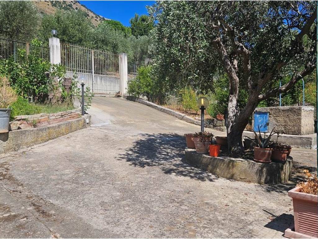 Villa a Carini in Via Crafamo, 17 - Foto 2