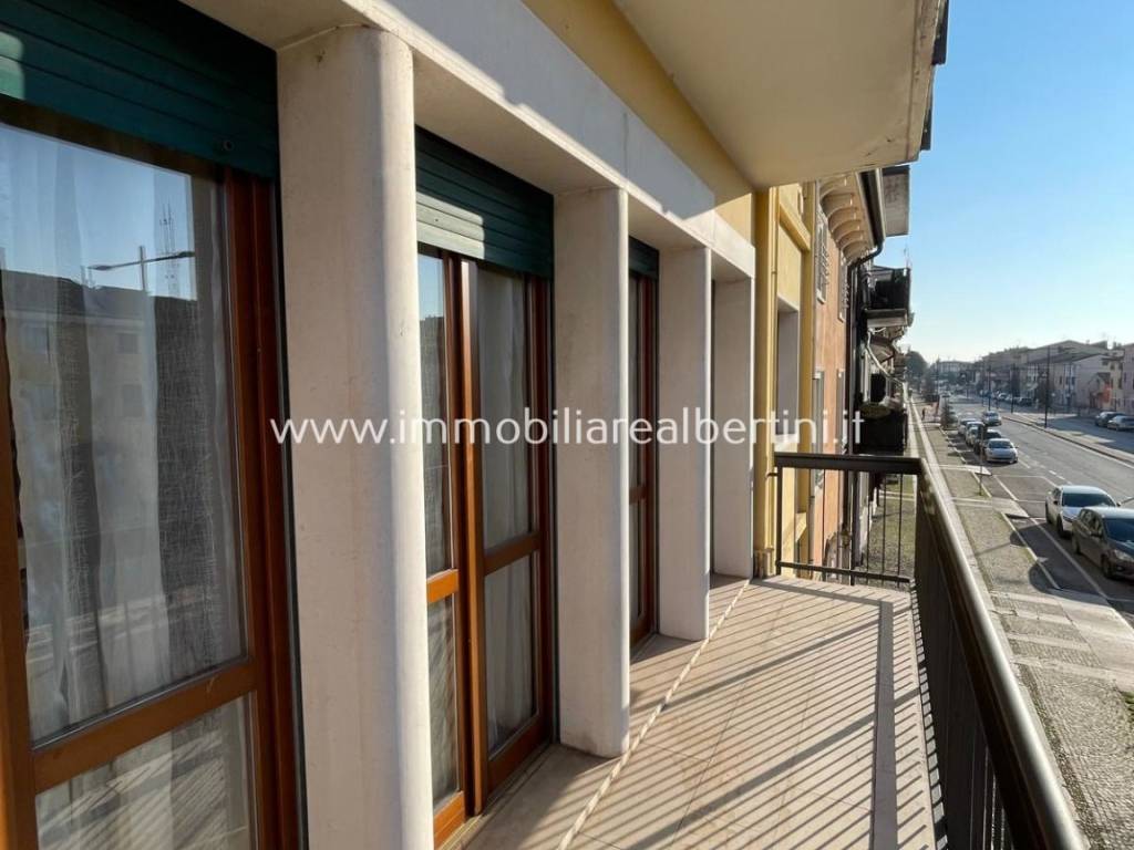 Appartamento a Villafranca di verona in Via Angelo Messedaglia - Foto 5