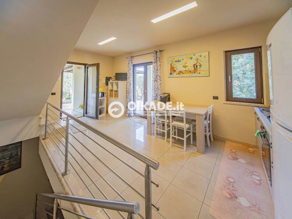 Villa a Sarroch in Strada 17 - Foto 4