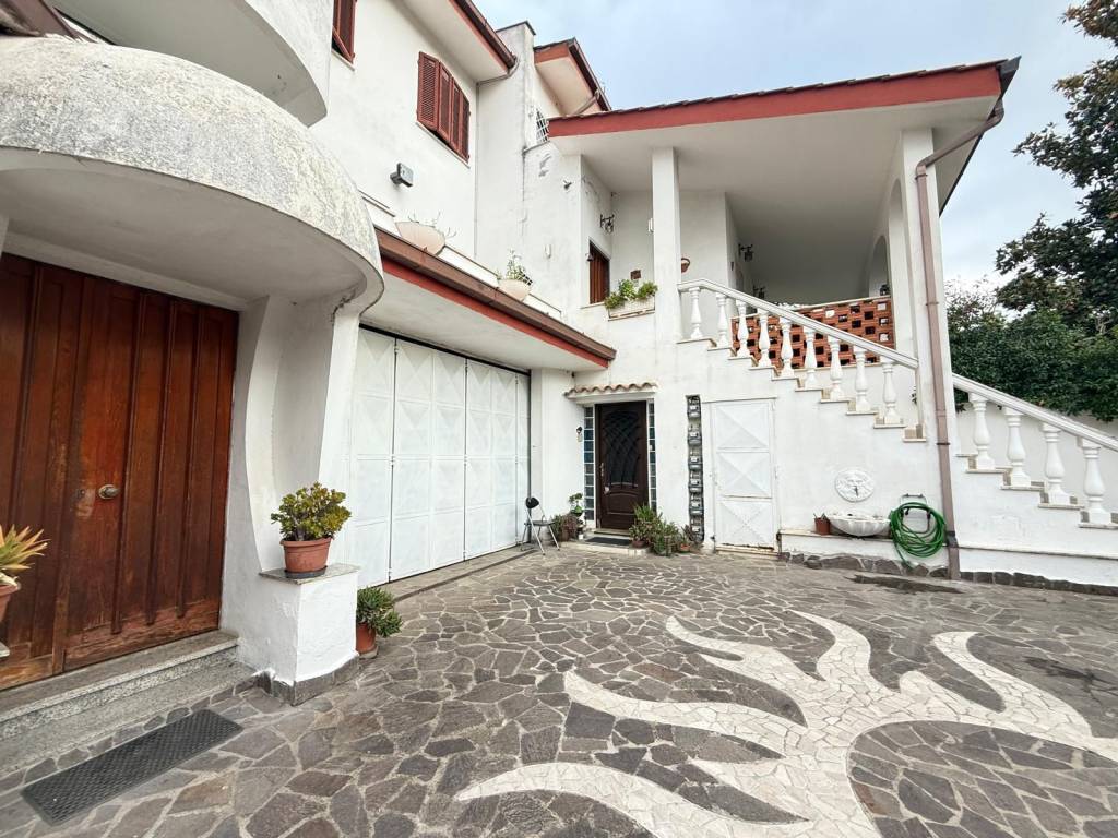 Villa a Ciampino in Via Doganale - Foto 2