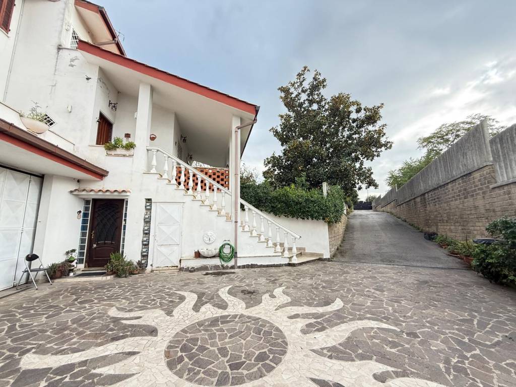 Villa a Ciampino in Via Doganale - Foto 4