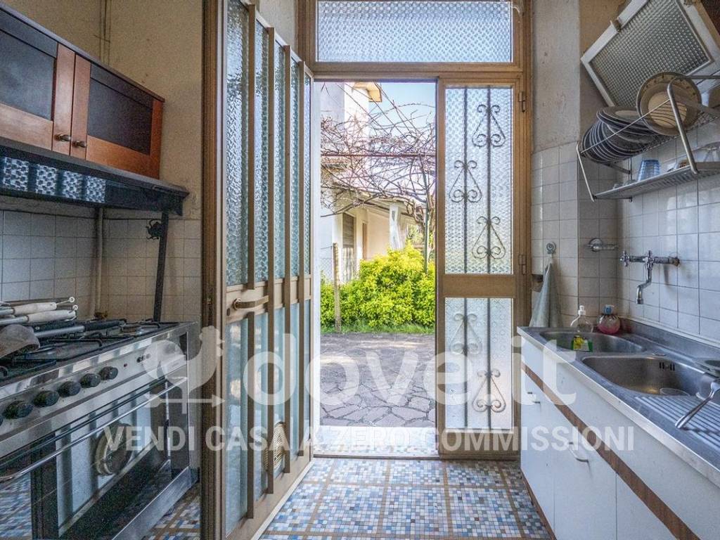Appartamento a La spezia in Via Carlo Caselli, 4 - Foto 2