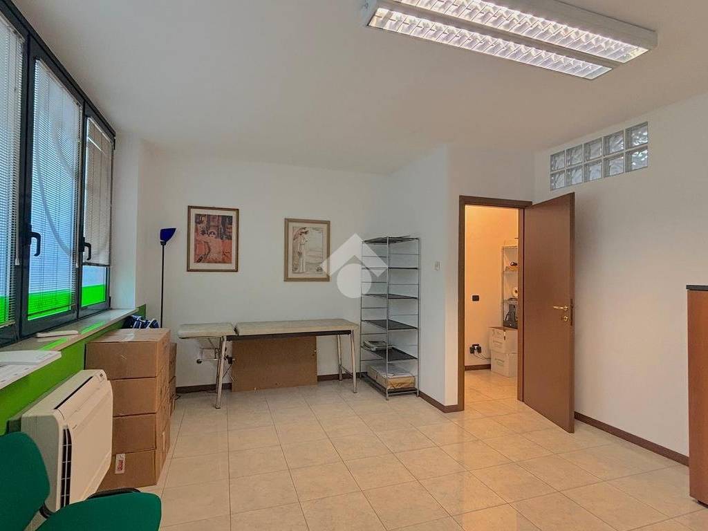 Immobile a San bonifacio in ufficio via minghetti, 14 - Foto 5