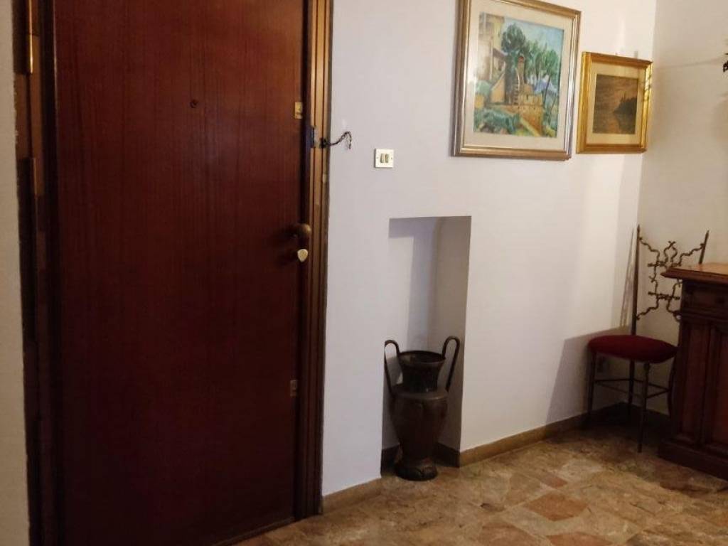 Appartamento a Pescara in Piazza Luigi Pierangeli, 33 - Foto 2