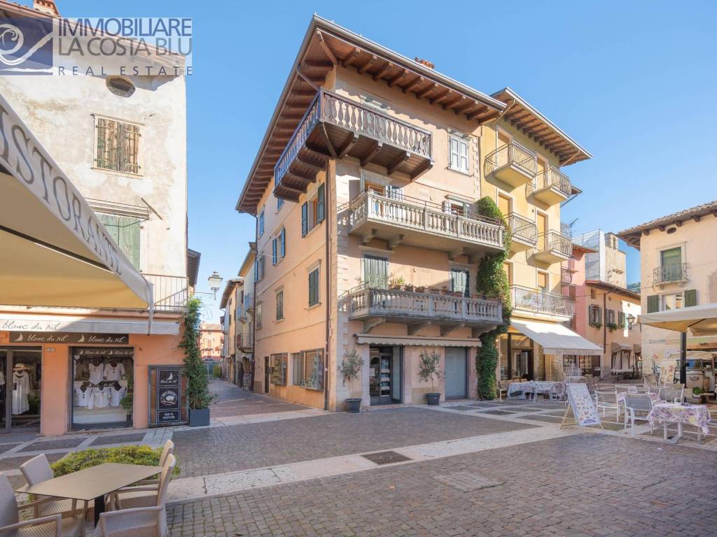 Appartamento a Torri del benaco in Piazza Umberto I - Foto 5