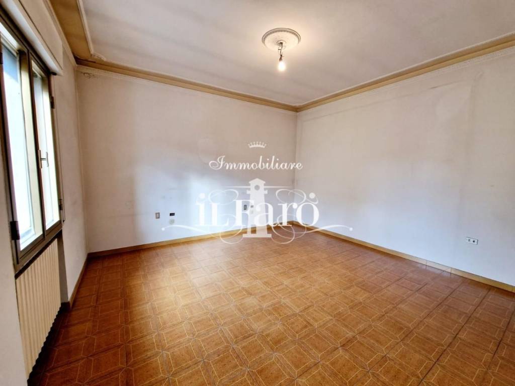 Casa indipendente a Prato in P.za della Vittoria, , 8 - Foto 3