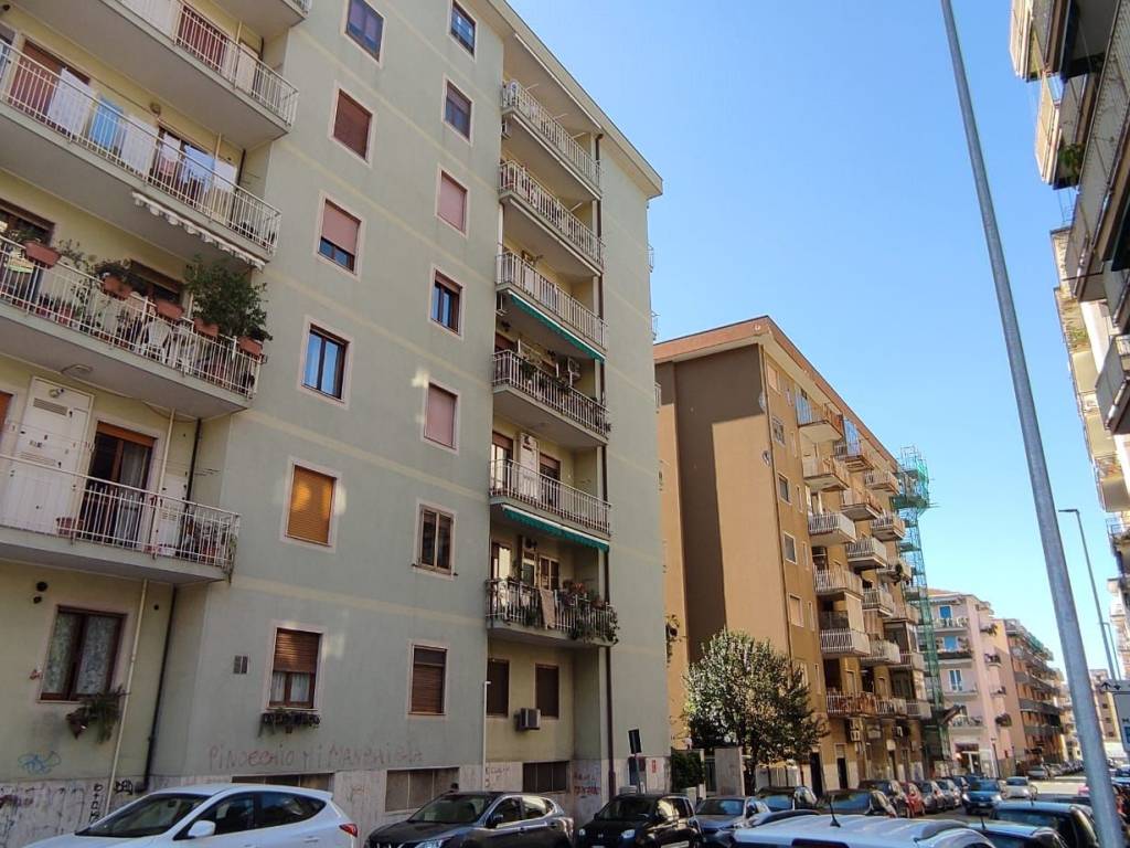Appartamento a Salerno in Via Medaglie d'Oro - Foto 5