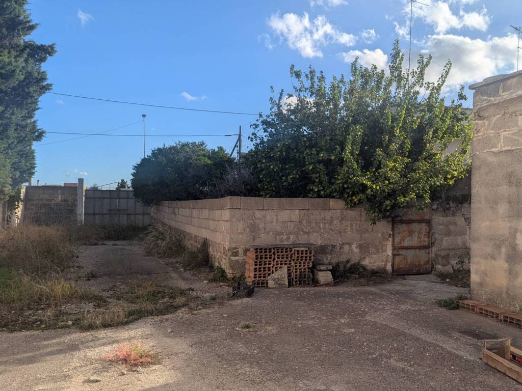 Terreno a Trepuzzi in Via Kennedy - Foto 3