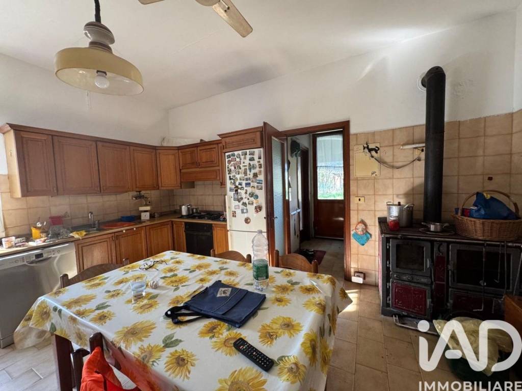 Villa a Mirandola in Via Circonvallazione, 20 - Foto 3