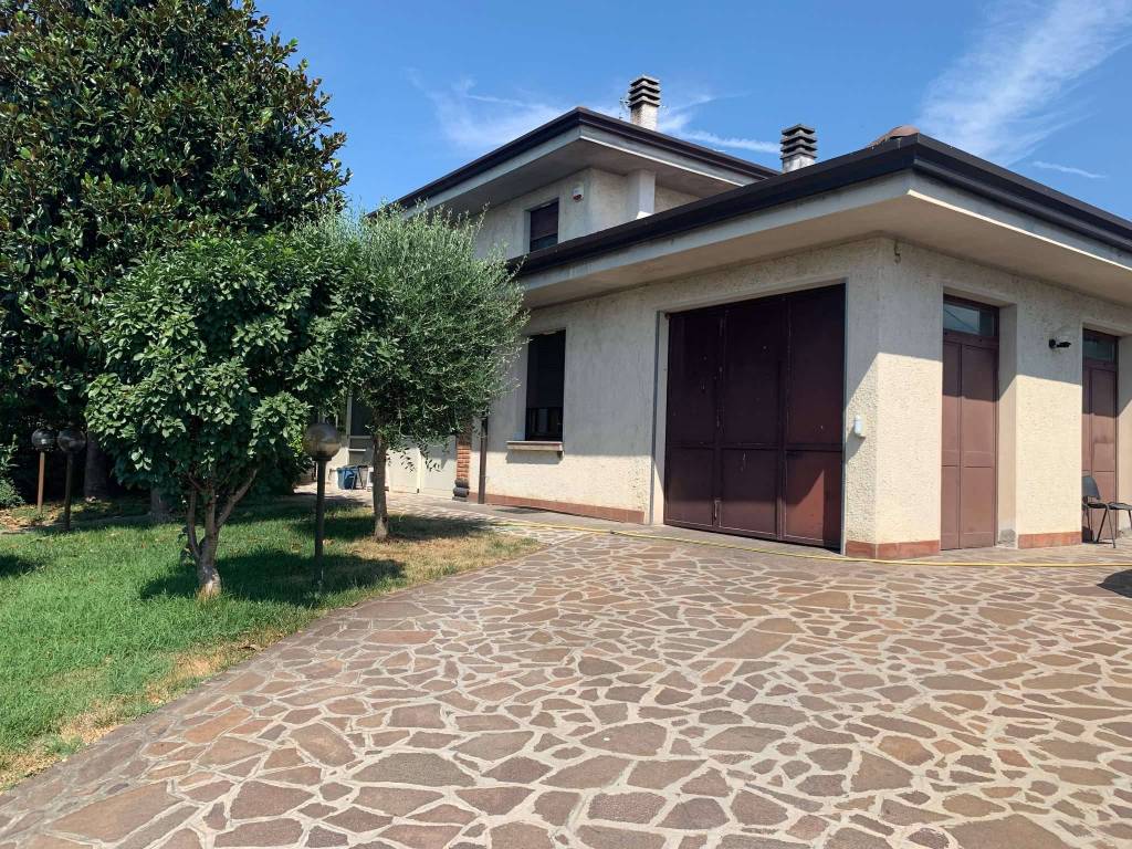 Villa a Gonzaga in via Pietro Mascagni - Foto 2