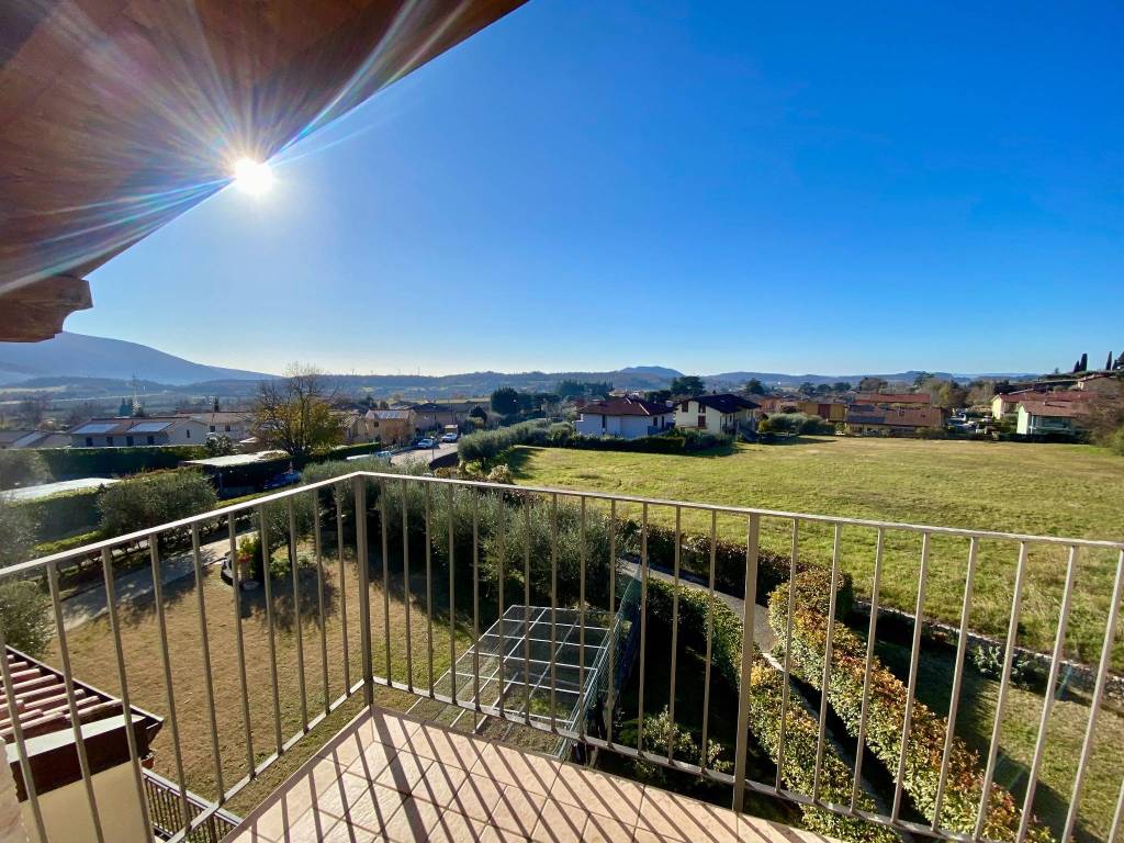 Appartamento a Caprino veronese in Piazza Alberto Stringa - Foto 5