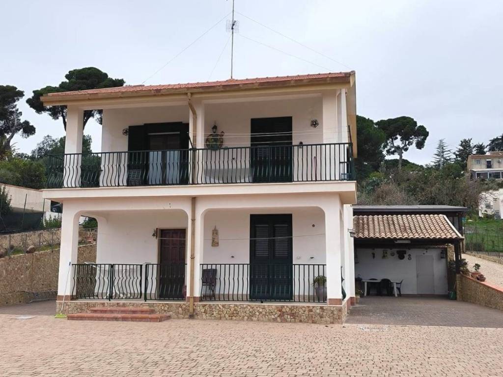 Villa a Caltanissetta in Viale Luigi Monaco - Foto 3