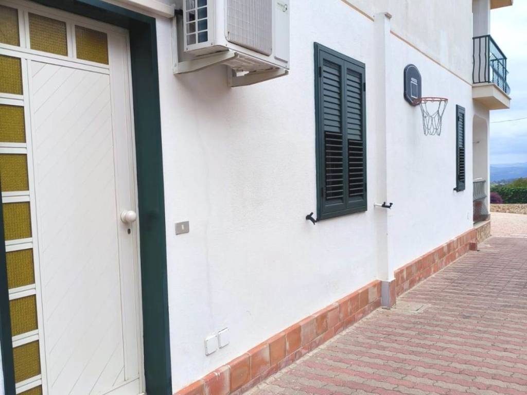 Villa a Caltanissetta in Viale Luigi Monaco - Foto 5